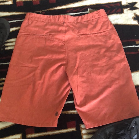 Men’s Volcom Shorts - Picture 5 of 7